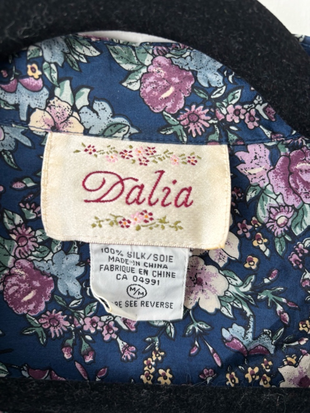Vintage 100% Silk Floral Blouse Cottagecore Romantic Button Down  Navy - Picture 5 of 10